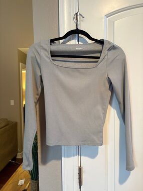 Hollister Long-Sleeve Square Neck Top in Light Gray